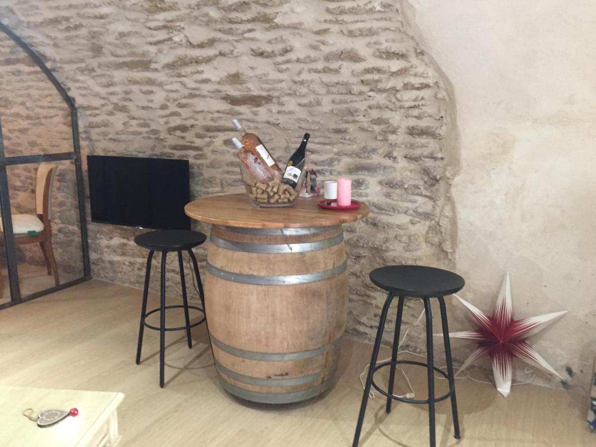 Chambre D Hote De Charme Avec Plein D Authenticite Du 13 Eme Siecle Châteauneuf-du-Pape Exterior foto